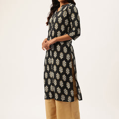 Graceful Long Kurta with 3/4 Sleeves and Button accents A Perfect Fusion of Comfort and Style