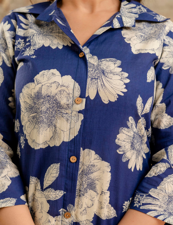 Blue Women’s Co-Ord Set–Printed Collared Kurta with 3/4 Sleeves & Elastic Waist Pants