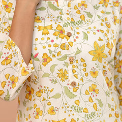 Chic Printed Short Kurti with Round Neck & 3/4 Sleeves