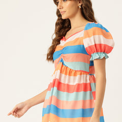 Cropped v-neck peplum puff sleeved top with digital print on linen fabric.