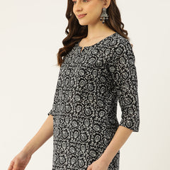 Feranoid Designer V-Neck Top