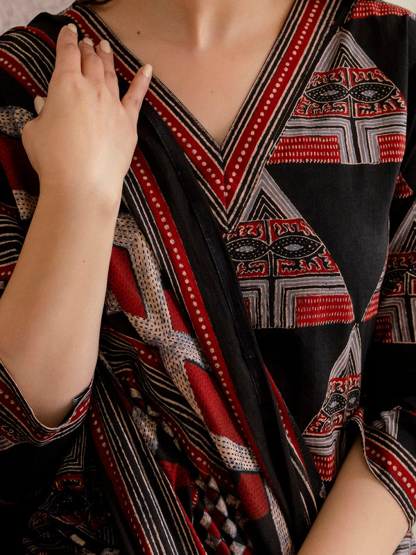 Bordered V-Neck 3-Piece Kurta Set with Ankle-Length Pants & Full-Length Dupatta (M–XXL)