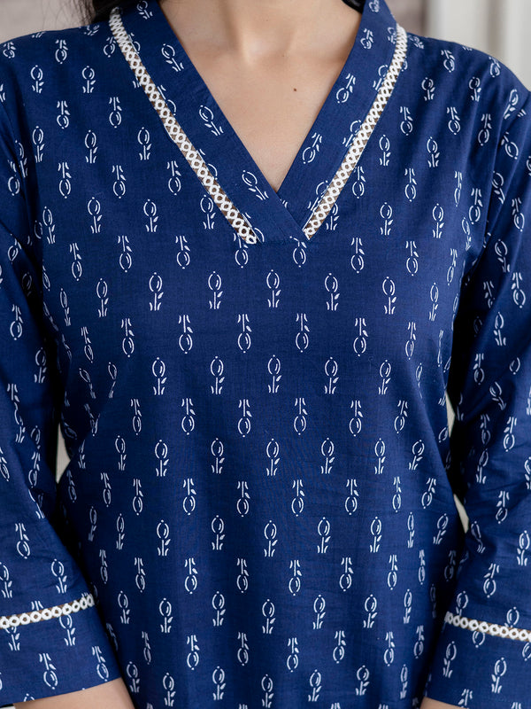 Elegant Ethnic Printed Cotton Straight Kurta with V-Neckline