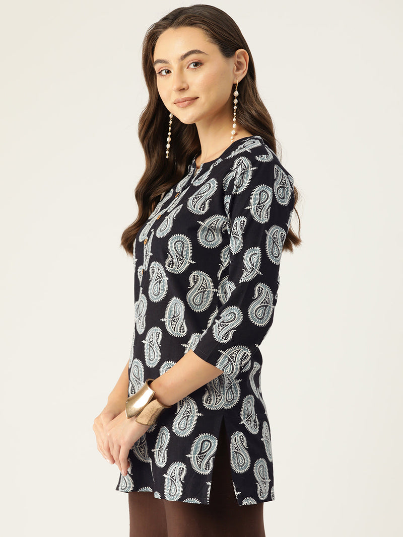 Floral Print 4 Button Straight Kurti