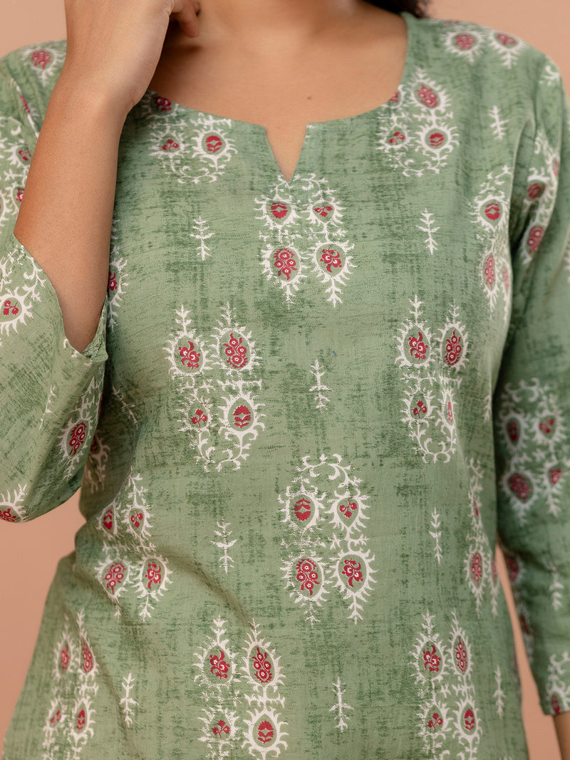 Elegant Printed Short Kurti – Soft Cotton, Everyday Style, Sizes S–XXL.