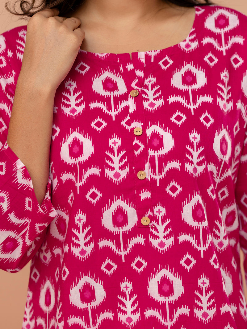 Chic Printed Short Kurti with Round Neck & 3/4 Sleeves