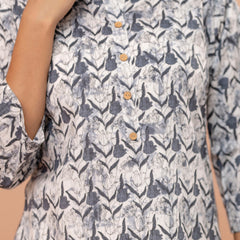 Chic Printed Short Kurti with Round Neck & 3/4 Sleeves
