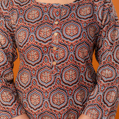 Chic Printed Short Kurti with Round Neck & 3/4 Sleeves