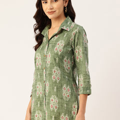 Versatile Collared Shirt with 3/4 Sleeves for Women – Elegant & Casual