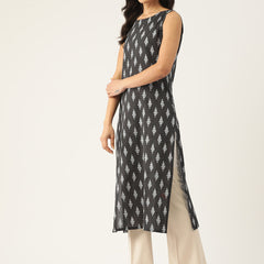 Cotton Boat Neck Sleeveless Straight Kurti