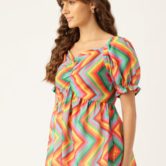 Cropped v-neck peplum puff sleeved top with digital print on linen fabric.