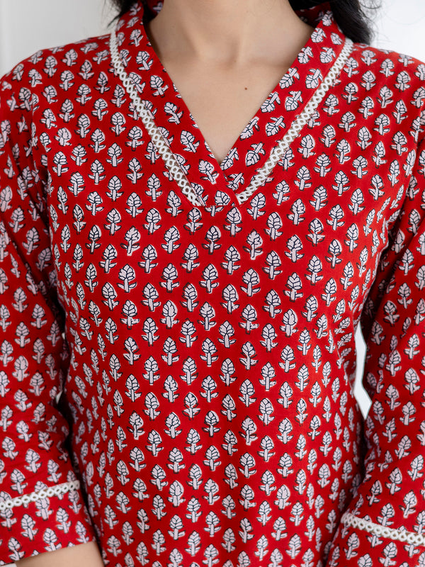 Elegant Ethnic Printed Cotton Straight Kurta with V-Neckline