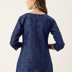 Feranoid Big V-Neck Kurti