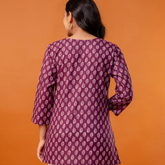 Chic Printed Short Kurti with Round Neck & 3/4 Sleeves