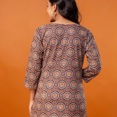 Chic Printed Short Kurti with Round Neck & 3/4 Sleeves
