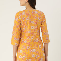 Floral Print 4 Button Straight Kurti