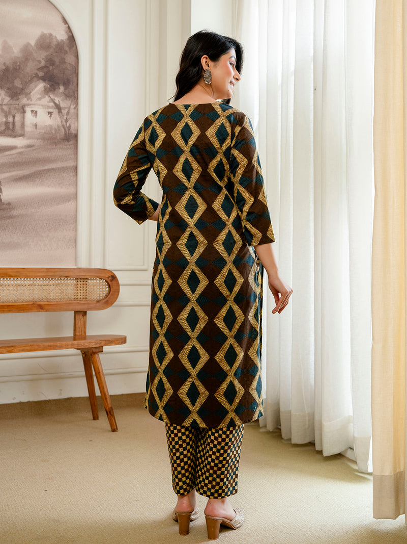 Bordered V-Neck 3-Piece Kurta Set with Ankle-Length Pants & Full-Length Dupatta (M–XXL)