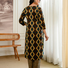 Bordered V-Neck 3-Piece Kurta Set with Ankle-Length Pants & Full-Length Dupatta (M–XXL)