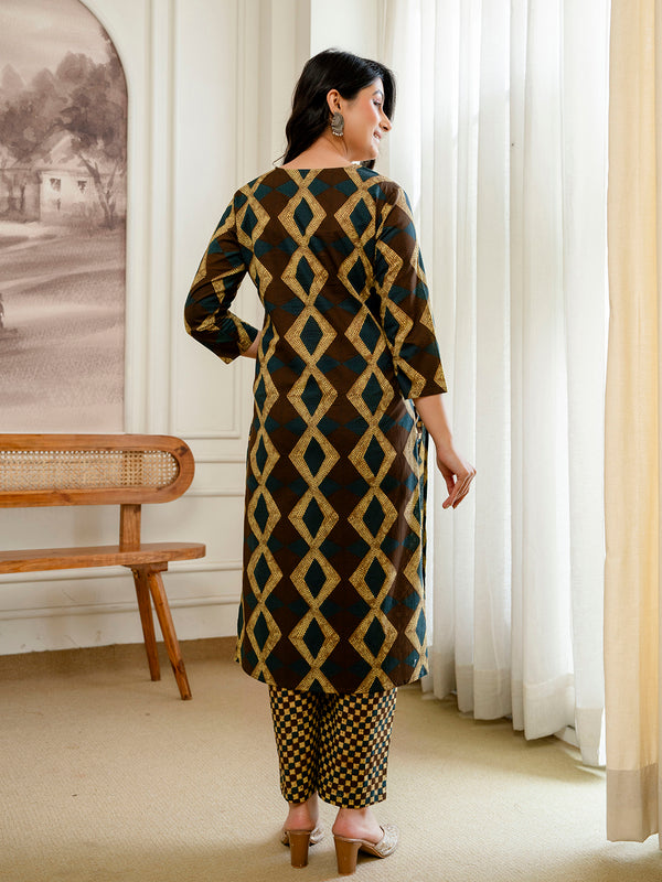 Bordered V-Neck 3-Piece Kurta Set with Ankle-Length Pants & Full-Length Dupatta (M–XXL)