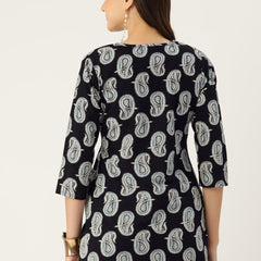 Floral Print 4 Button Straight Kurti