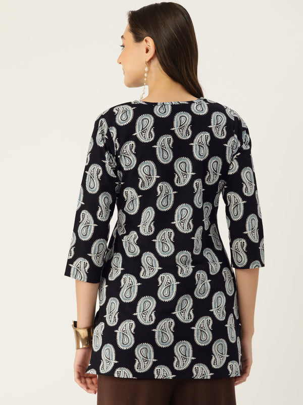 Floral Print 4 Button Straight Kurti