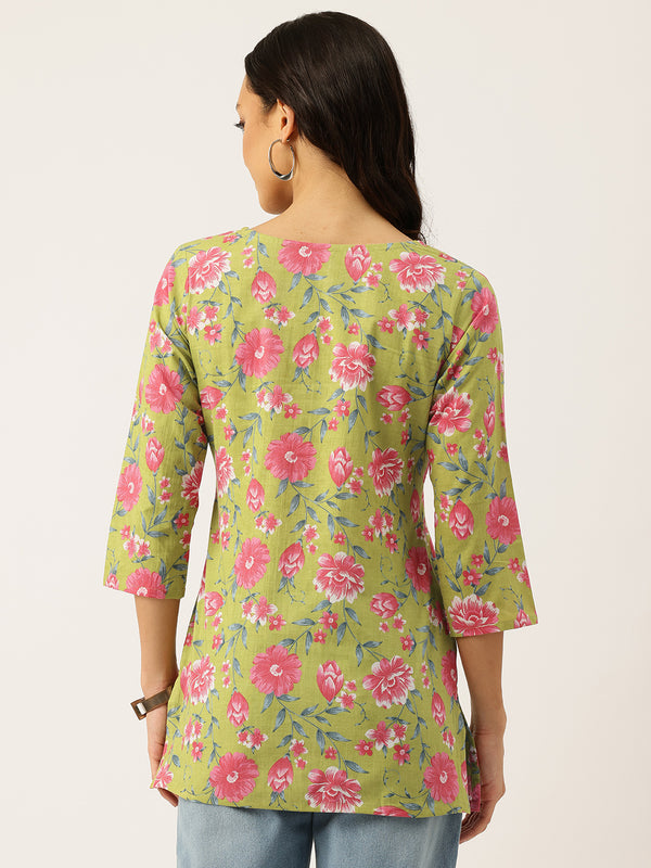 3/4 Sleeve Round Neck Vcut top Green Colour