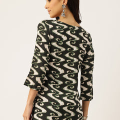 3/4 Sleeve Round Neck Vcut top Black Colour