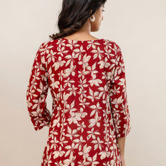 Chic Printed Short Kurti with Round Neck & 3/4 Sleeves