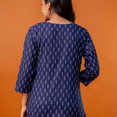 Chic Printed Short Kurti with Round Neck & 3/4 Sleeves