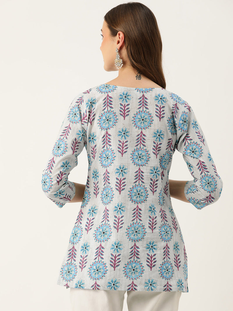 Feranoid Big V-Neck Kurti