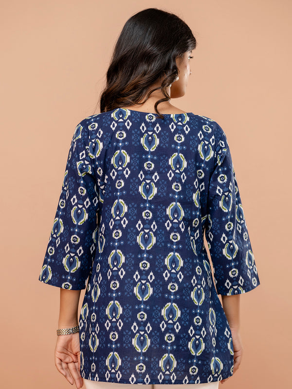 Chic Printed Short Kurti with Round Neck & 3/4 Sleeves