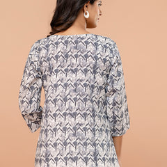 Chic Printed Short Kurti with Round Neck & 3/4 Sleeves