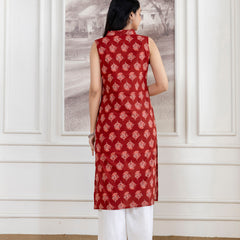 Elegant Sleeveless Cotton Printed Straight Kurta with Refined V-Neckline
