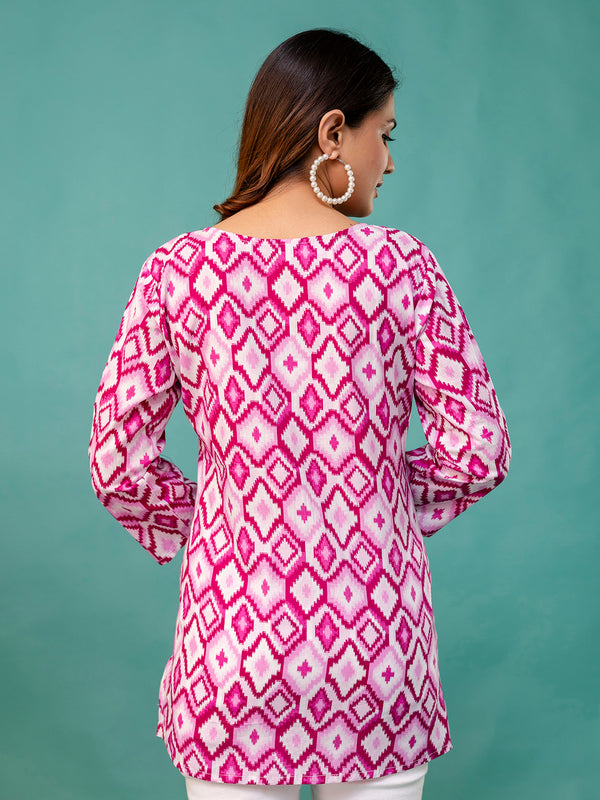 Chic Printed Short Kurti with Round Neck & 3/4 Sleeves