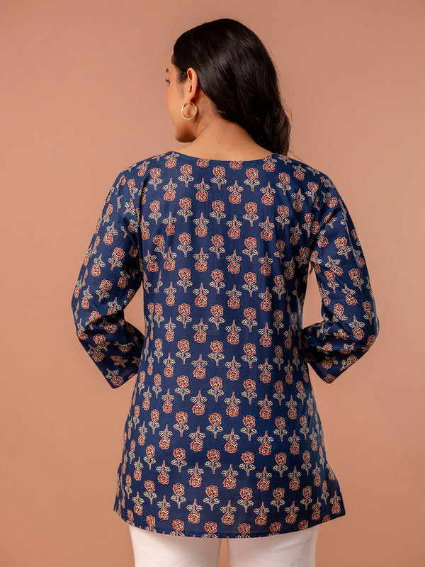 Chic Printed Short Kurti with Round Neck & 3/4 Sleeves