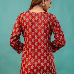 Chic Printed Short Kurti with Round Neck & 3/4 Sleeves