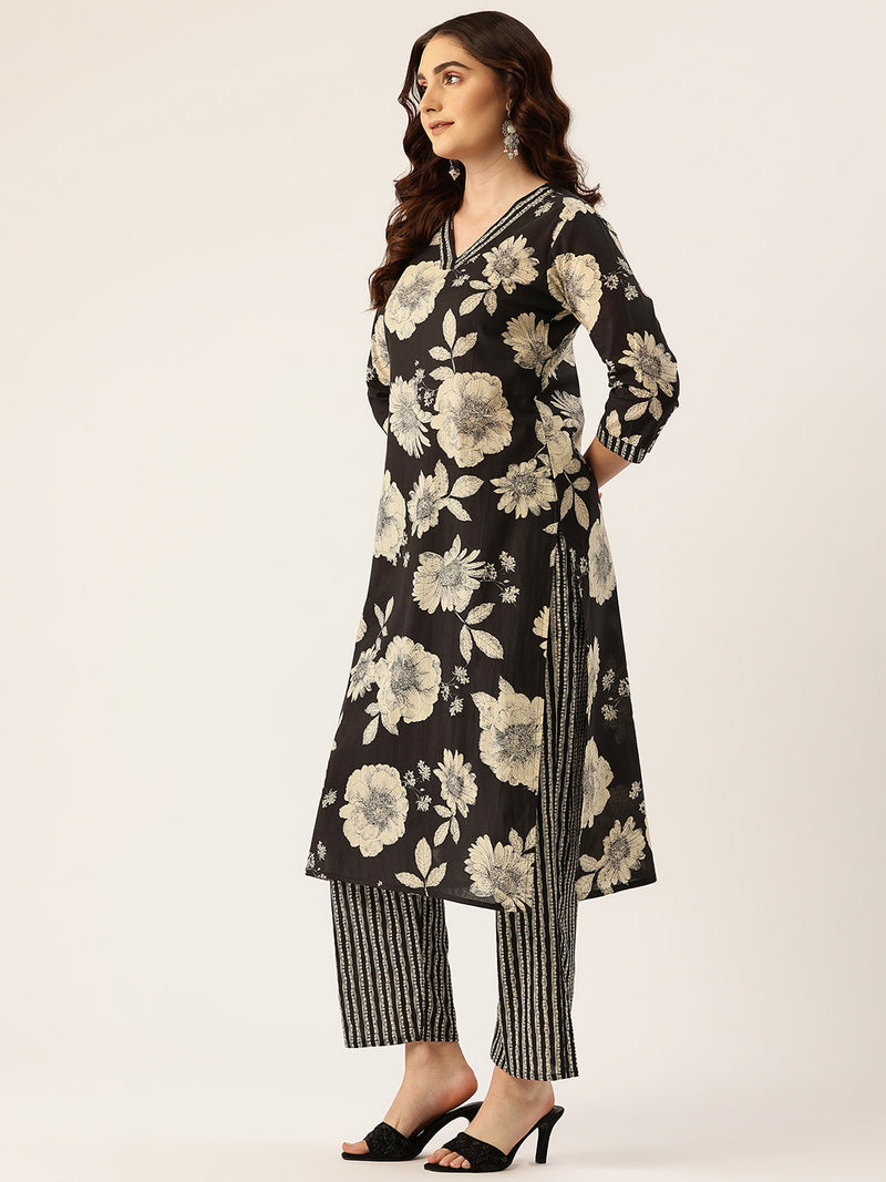 Bodered V-Neck 3-Piece Kurta Set with Ankle-Length Pants & Full-Length Dupatta (Size S-XXL).