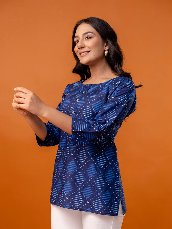 Chic Printed Short Kurti with Round Neck & 3/4 Sleeves