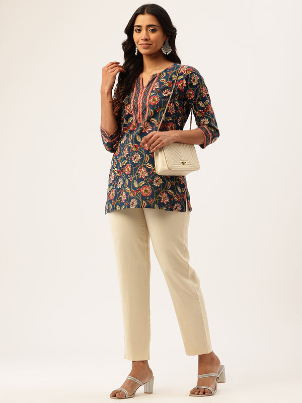 Empress Short Kurti for Women - V-Cut Neckline with Border Detail & 3/4 Sleeves