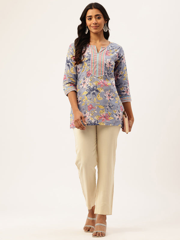 Empress Short Kurti for Women - V-Cut Neckline with Border Detail & 3/4 Sleeves