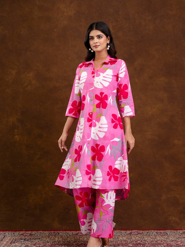 Pink Women’s Co-Ord Set–Printed Collared Kurta with 3/4 Sleeves & Elastic Waist Pants