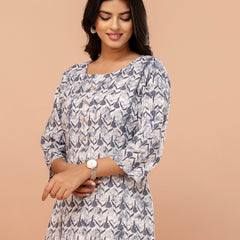 Chic Printed Short Kurti with Round Neck & 3/4 Sleeves