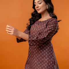 Chic Printed Short Kurti with Round Neck & 3/4 Sleeves