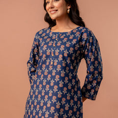Chic Printed Short Kurti with Round Neck & 3/4 Sleeves