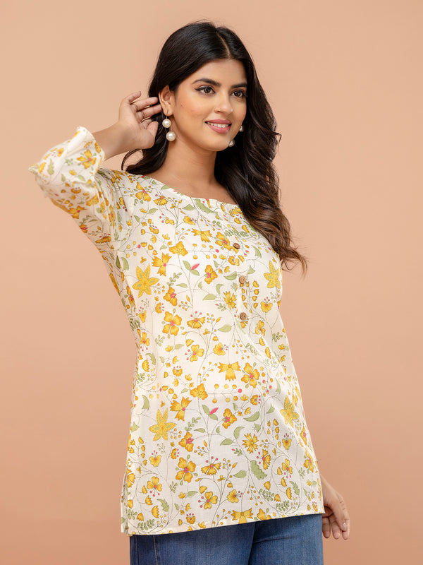 Chic Printed Short Kurti with Round Neck & 3/4 Sleeves