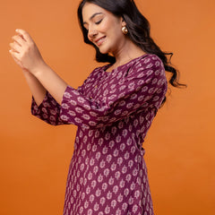 Chic Printed Short Kurti with Round Neck & 3/4 Sleeves