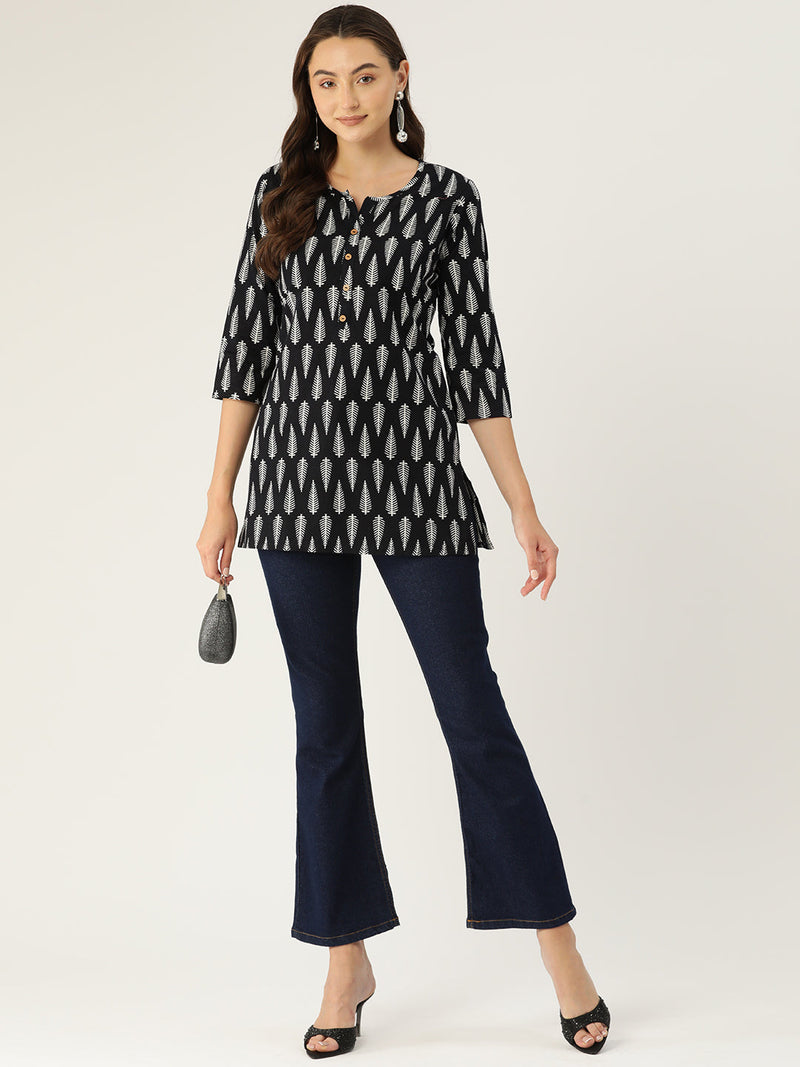 Floral Print 4 Button Straight Kurti