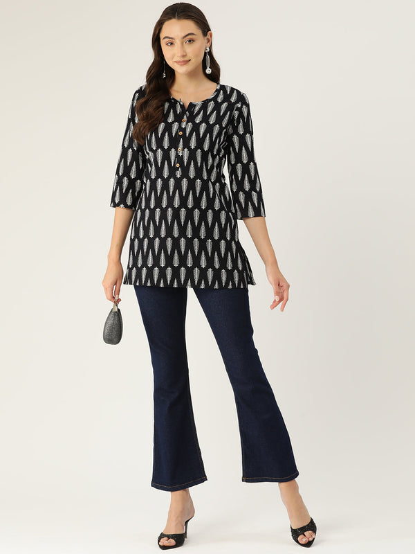 Floral Print 4 Button Straight Kurti