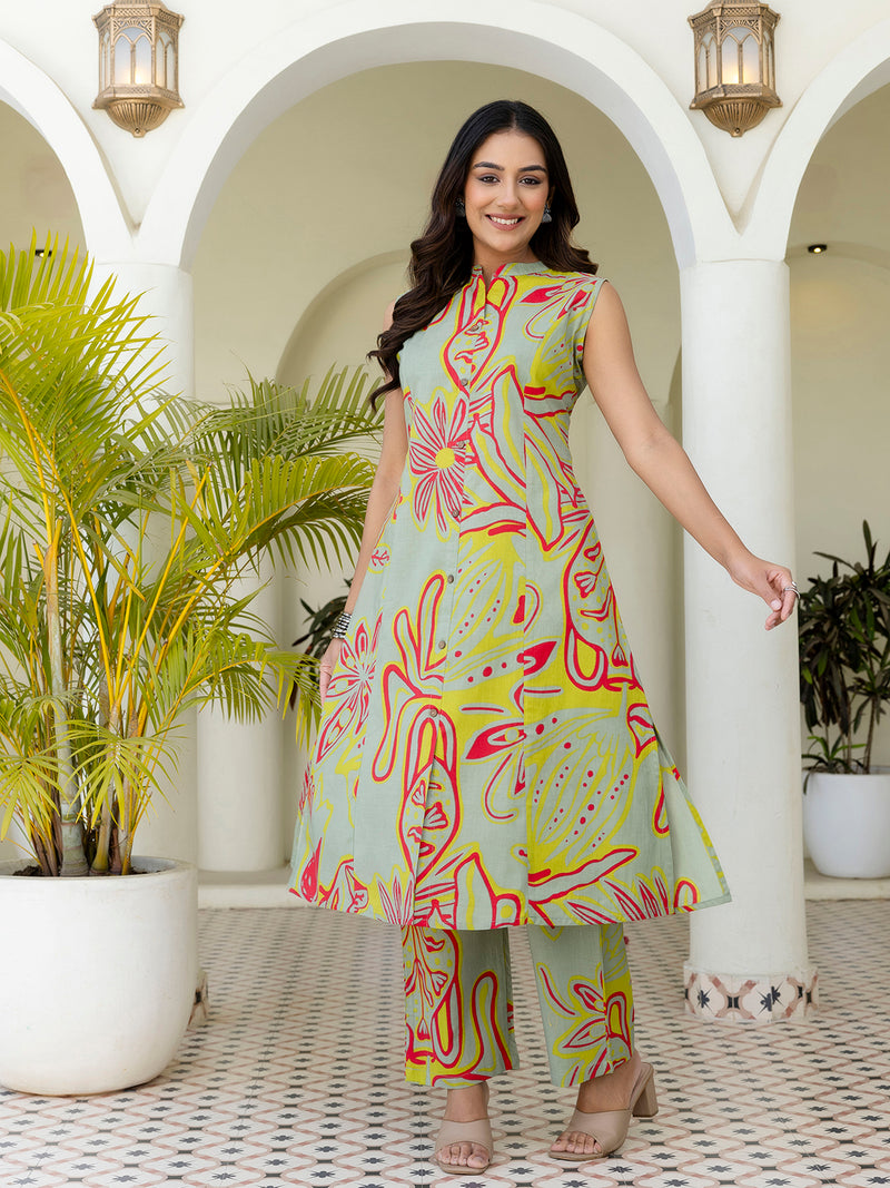 Luxury Mandarin Collar Printed Co-Ord Set with Button Detail A-Line Kurta & Comfort Fit Pants