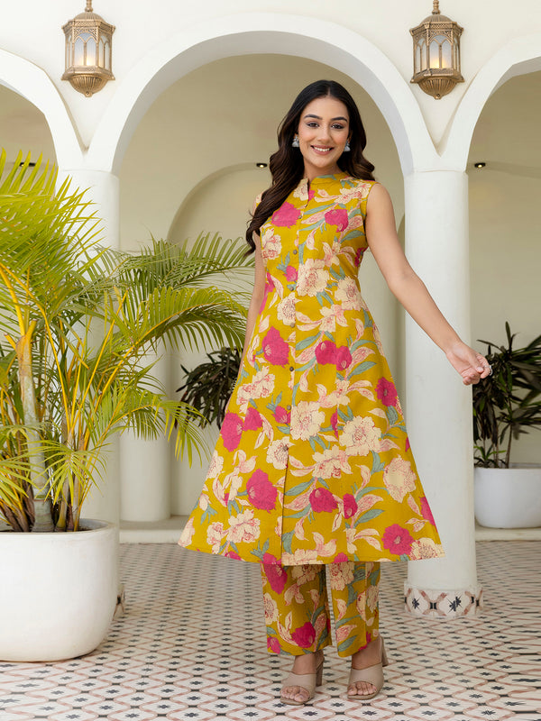Luxury Mandarin Collar Printed Co-Ord Set with Button Detail A-Line Kurta & Comfort Fit Pants